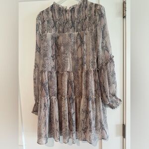 Vici Textured Gray and dusty Pink Dress